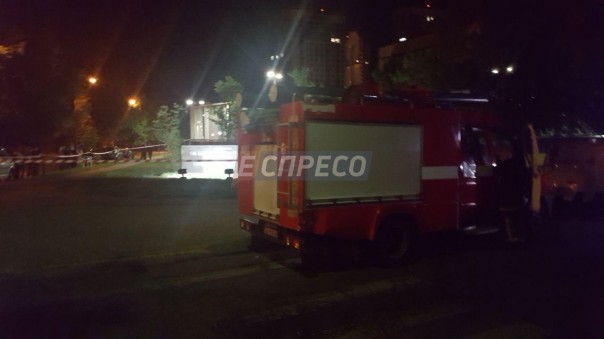 На территории посольства США в Киеве прогремел взрыв На территории посольства США в Киеве прогремел взрыв