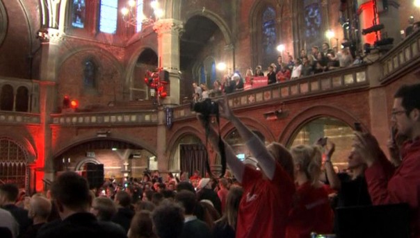 В Великобритании стартовали досрочные выборы в парламент