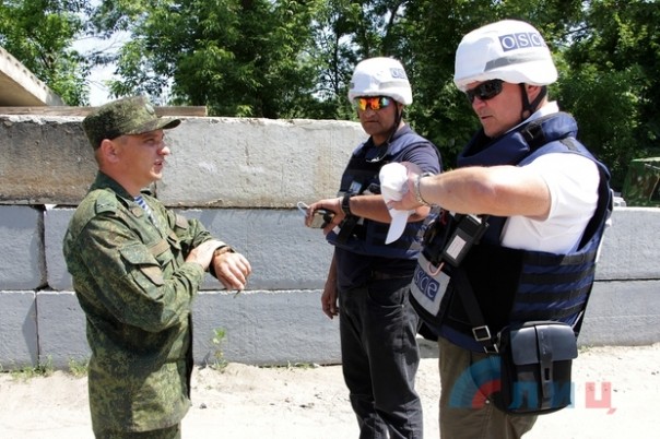 Сводка от НМ ЛНР 8 июня 2017. Киев вновь сорвал разведение сил у Станицы Луганской. МЧС ЛНР завершило эвакуацию детей из Донецкого