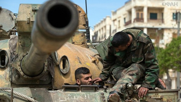 Тактика осады: 5-й армейский корпус САА нещадно громит боевиков в Хомсе Тактика осады: 5-й армейский корпус САА нещадно громит боевиков в Хомсе