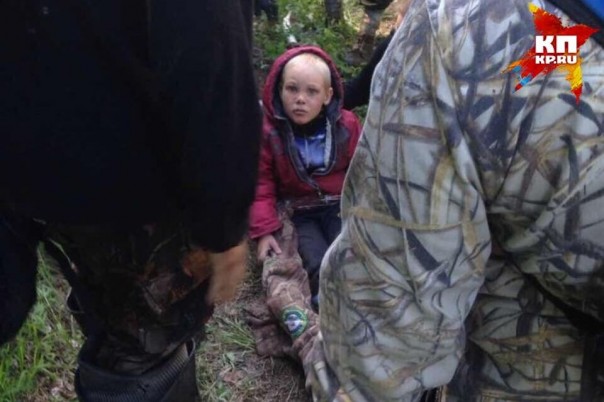 На Урале потерявшийся в лесу мальчик пять дней ел траву и пил из болота, чтобы выжить На Урале потерявшийся в лесу мальчик пять дней ел траву и пил из болота, чтобы выжить