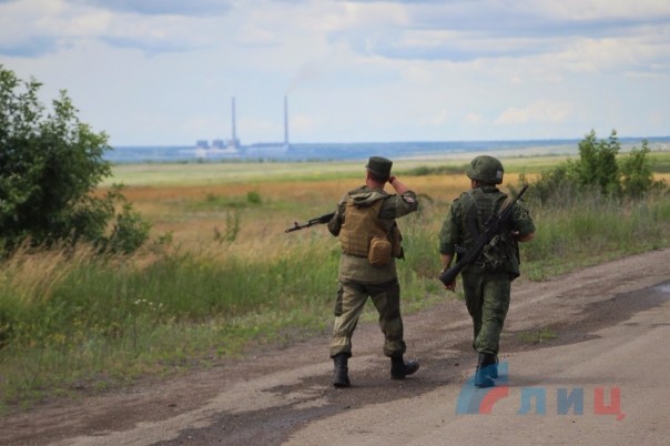 Народная милиция ЛНР показала позиции под Светлодарском, которые "захватили" ВСУ Народная милиция ЛНР показала позиции под Светлодарском, которые "захватили" ВСУ