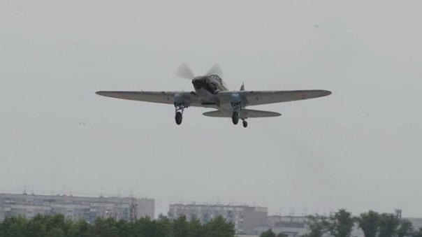 Возвращение легенды: «летающий танк» Ил-2 заметили в небе над Новосибирском Возвращение легенды: «летающий танк» Ил-2 заметили в небе над Новосибирском