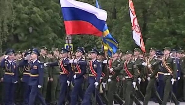 В российских военных училищах прошло посвящение в офицеры