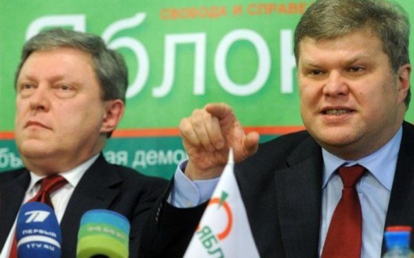 Навальный, реновация, Сирия – Явлинский и Митрохин пиарят «Яблоко» на всём подряд