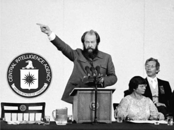 Кому ставят памятники в России