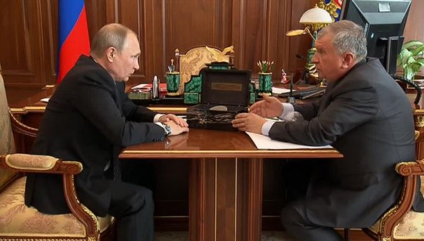 Путин поручил "Роснефти" выработать новую стратегию на рынке энергоносителей