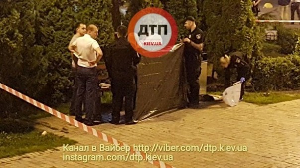 В центре Киева утилизировали хероя АТЫ начальника разведки 54-й ОМБР В центре Киева утилизировали хероя АТЫ начальника разведки 54-й ОМБР