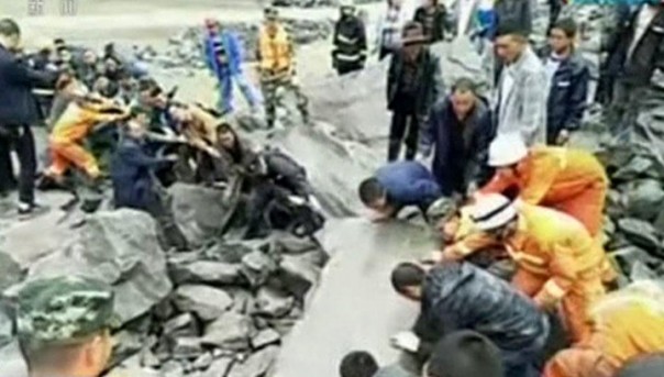 Оползень в Китае: пропавшими числятся до 200 человек