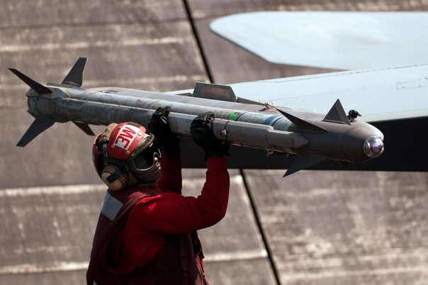 Как старенький  СУ-22 увернулся от современной американской AIM-9X в Сирии