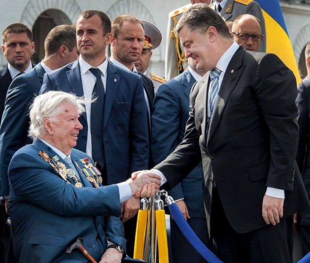 СССР виноват в воровстве Порошенко СССР виноват в воровстве Порошенко