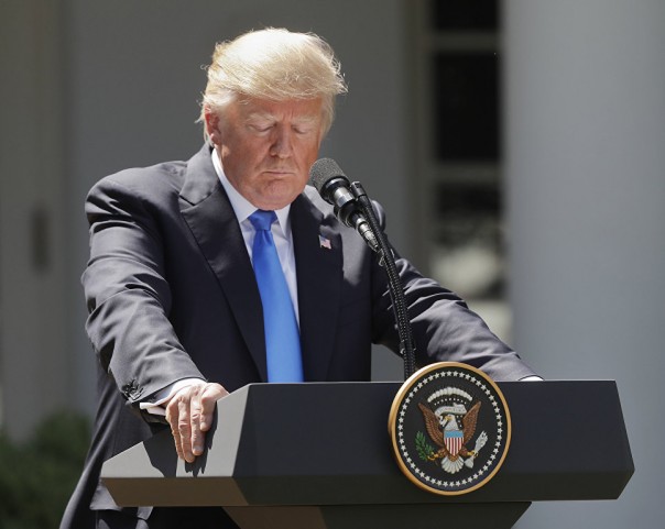 Как "русский шпион, лжец и бабник" обрушил имидж Америки в мире