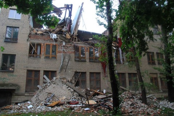 Обрушение здания в Донецке: Власти вернулись к версии о теракте Обрушение здания в Донецке: Власти вернулись к версии о теракте
