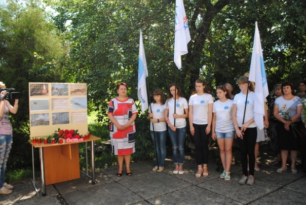 Сводка от НМ ЛНР 30 июня 2017. Укрофашисты за неделю выпустили по территории ЛНР почти 1100 боеприпасов Сводка от НМ ЛНР 30 июня 2017. Укрофашисты за неделю выпустили по территории ЛНР почти 1100 боеприпасов