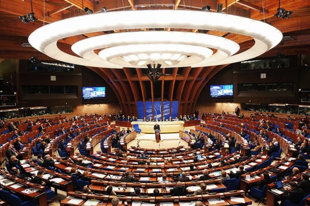 Пока гиены скачут, ПАСЕ преподносит Украине неприятный сюрприз