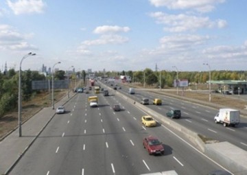 Бандеровцы угрожают киевлянам, подписавшим петицию против переименования проспекта Ватутина: