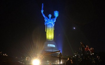 День игрушечной Конституции: почему на Украине не действует основной закон. Ростислав Ищенко