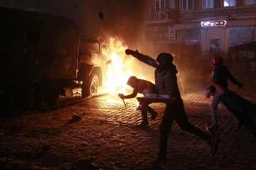 AgoraVox: неонацисты погрузят Украину в еще более страшный Майдан ...