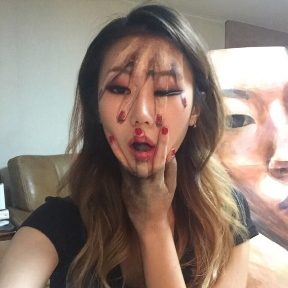 Макияж - "сломай глаза"