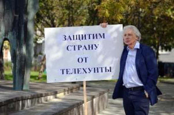 „Святые” 90-е или почему либералы ненавидят И.В. Сталина?