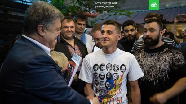 Голландский сыщик разоблачил связи Порошенко с националистами-вымогателями