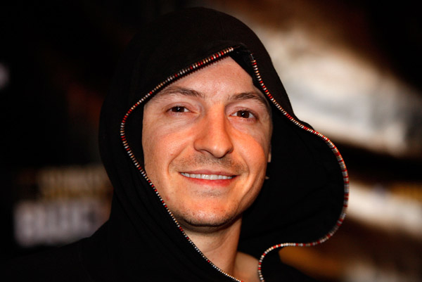 Фронтмен Linkin Park Честер Беннингтон покончил с собой