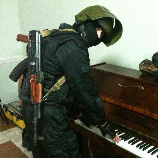 В силовых структурах много людей с хорошим чувством юмора