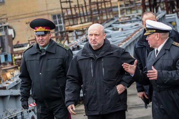 Аврора металась в испуге по Неве, не зная куда сбежать
