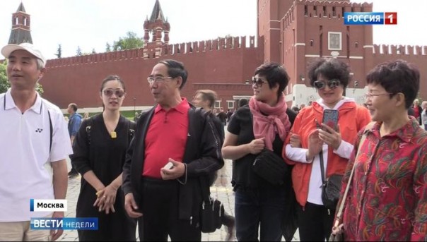 Красные маршруты: китайцы едут в Россию за Лениным, Пушкиным и мороженым