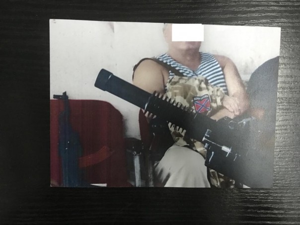 У задержанного украинскими пограничниками ополченца нашли два паспорта и видео расстрела солдат ВСУ  