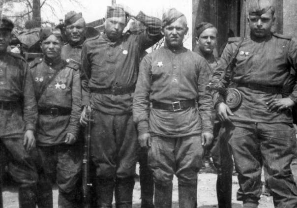 «А ты погляди в их глаза»