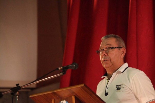 Выпускникам Донбасской юридической академии вручили российские дипломы и дипломы ДНР Выпускникам Донбасской юридической академии вручили российские дипломы и дипломы ДНР