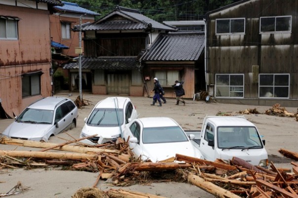 Наводнение в Китае: в зоне бедствия 12 млн человек