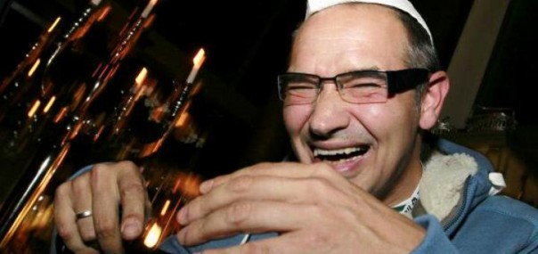 Носик покинул здание