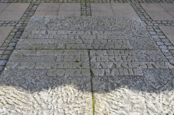 Жители польского города взбунтовались из-за переноса советского памятника