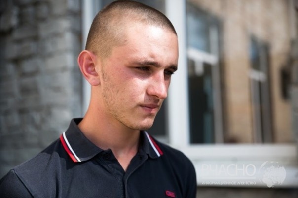 За выкрик «Слава Украине» «патриоту» разбили голову в оккупированной части Донбасса За выкрик «Слава Украине» «патриоту» разбили голову в оккупированной части Донбасса