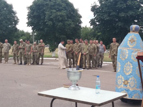 Московский патриархат доставил в «зону АТО» запчасти для военной техники ВСУ Московский патриархат доставил в «зону АТО» запчасти для военной техники ВСУ
