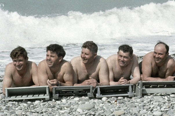 Санатории, курорты и, конечно, Чёрное море. Типичный летний отдых граждан Советского Союза Санатории, курорты и, конечно, Чёрное море. Типичный летний отдых граждан Советского Союза