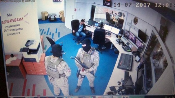 В Киеве силовики проводят более 180 обысков в помещениях, принадлежащих экс-министру Клименко В Киеве силовики проводят более 180 обысков в помещениях, принадлежащих экс-министру Клименко