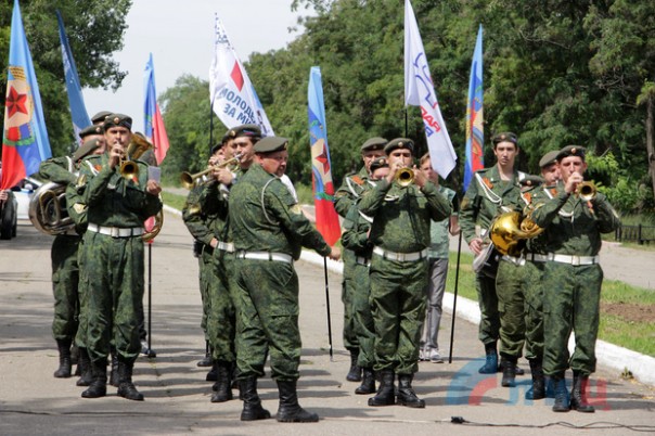 Сводка от НМ ЛНР 14 июля 2017. Укрофашисты за неделю выпустили по территории ЛНР более 500 боеприпасов, за сутки 4 раза нарушили "режим тишины" Сводка от НМ ЛНР 14 июля 2017. Укрофашисты за неделю выпустили по территории ЛНР более 500 боеприпасов, за сутки 4 раза нарушили "режим тишины"
