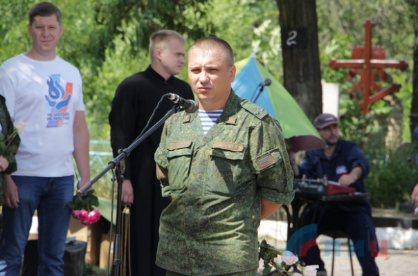 Сводка от НМ ЛНР 14 июля 2017. Укрофашисты за неделю выпустили по территории ЛНР более 500 боеприпасов, за сутки 4 раза нарушили "режим тишины" Сводка от НМ ЛНР 14 июля 2017. Укрофашисты за неделю выпустили по территории ЛНР более 500 боеприпасов, за сутки 4 раза нарушили "режим тишины"