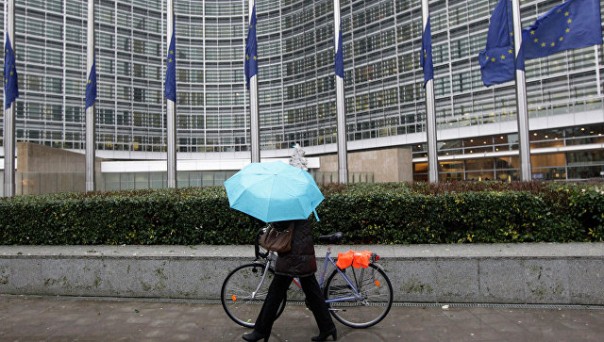 FT: ЕС рассматривает ответные меры в случае новых санкций США против России