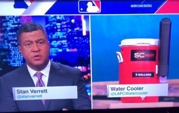 В США журналист взял интервью у кулера с водой