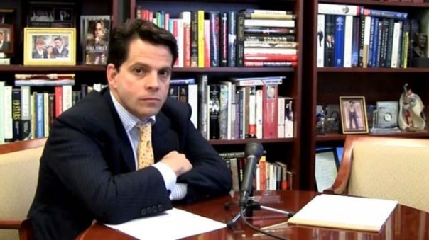 У Энтони Скараммучи возникли проблемы с коллегами – власти сливают информацию