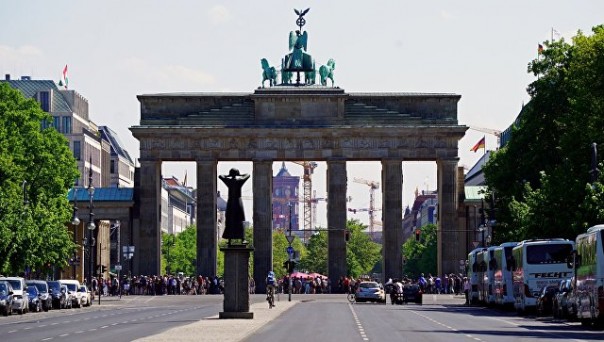 ФРГ и Франция работают над автономией ЕС в сфере обороны, пишут СМИ