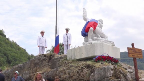 Герои живы. Они среди нас