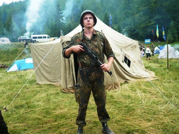 Николаевский тягнибоковец открыл огонь по подросткам