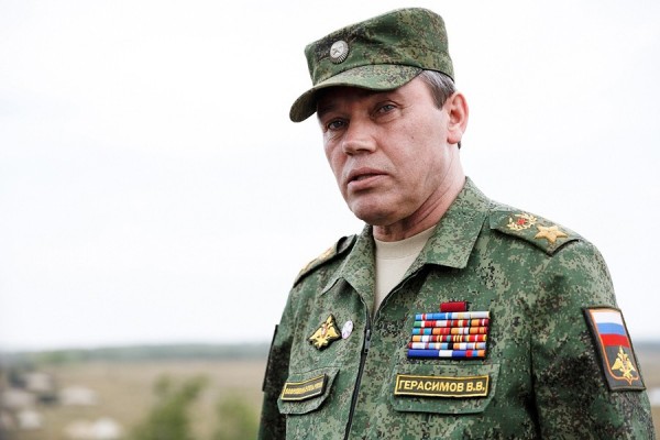 Глава Генштаба РФ выразил благодарность сирийскому генералу Хасану Сухелу