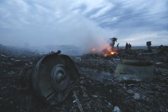 Новые улики в катастрофе МН17: почему Нидерланды замалчивают правду