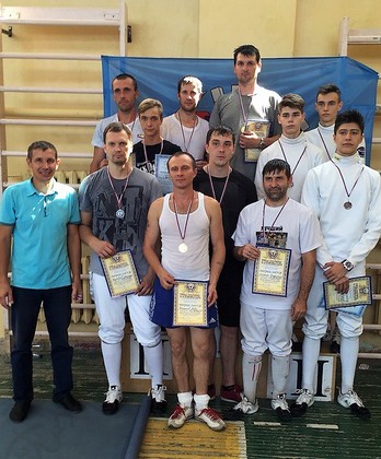 Более 80 фехтовальщиков ЛНР, ДНР и Канады участвовали в соревнованиях в Луганске